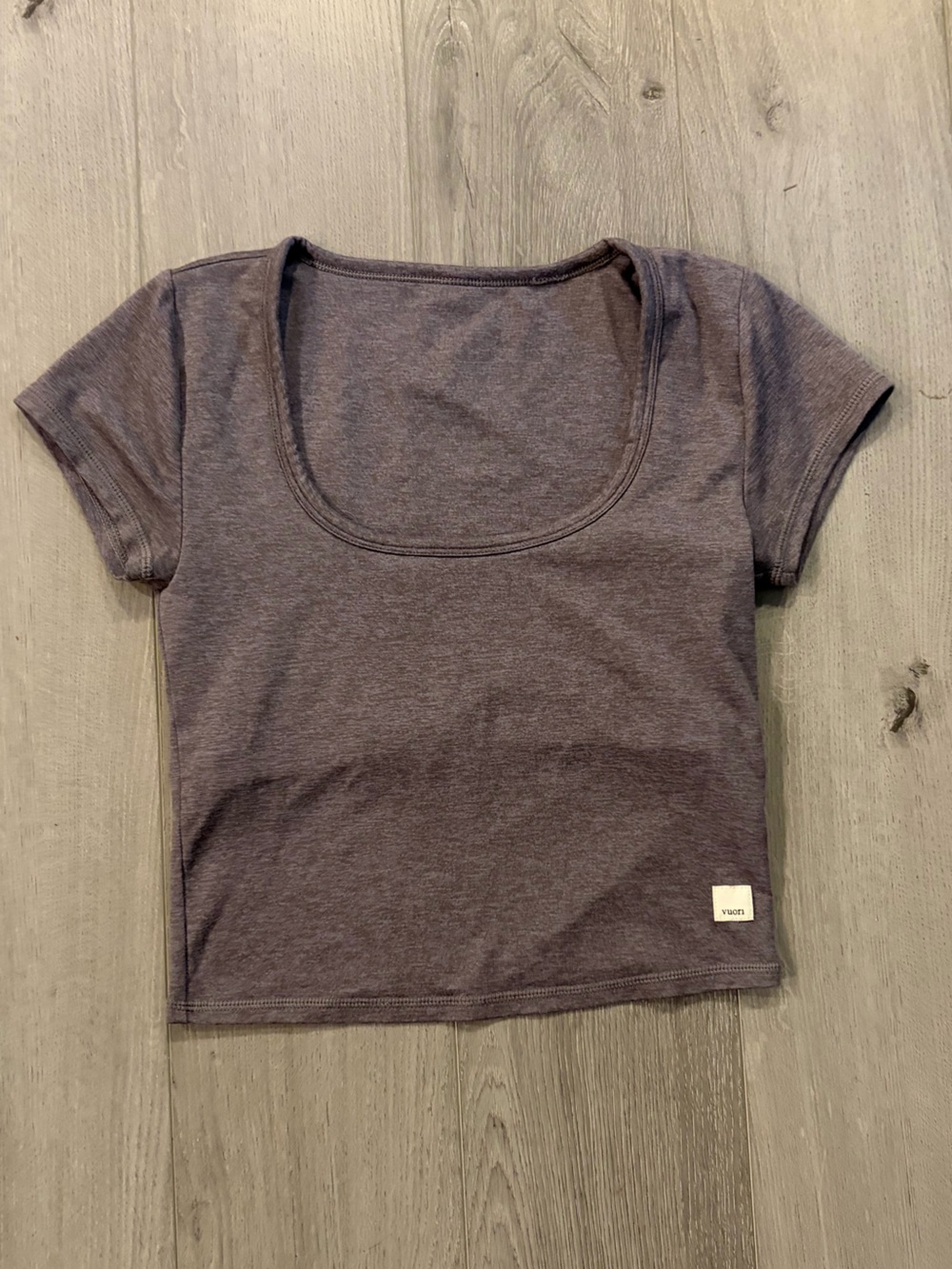 Vuori Scoop Neck Cropped Tee XS